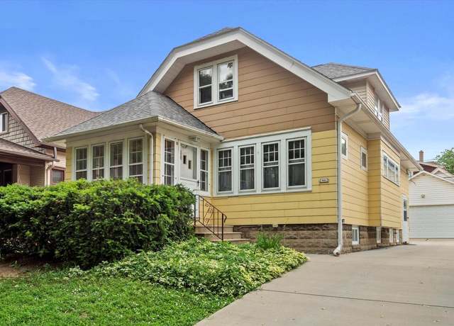 Property at 2462 N 70th St, Wauwatosa, WI 53213, 3 beds, 2 baths