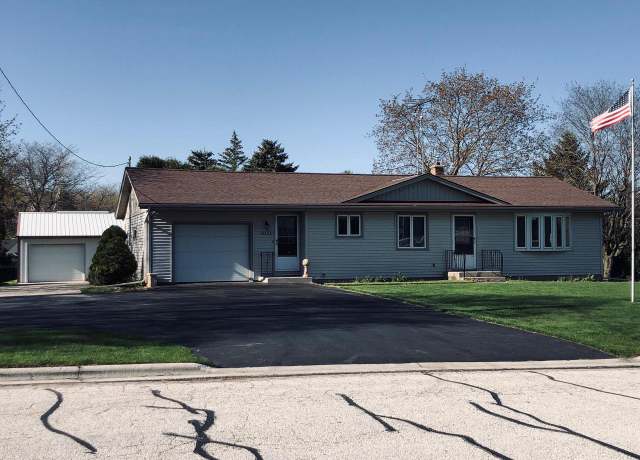 Property at 508 Roosevelt Ave, Howards Grove, WI 53083, 3 beds, 2 baths