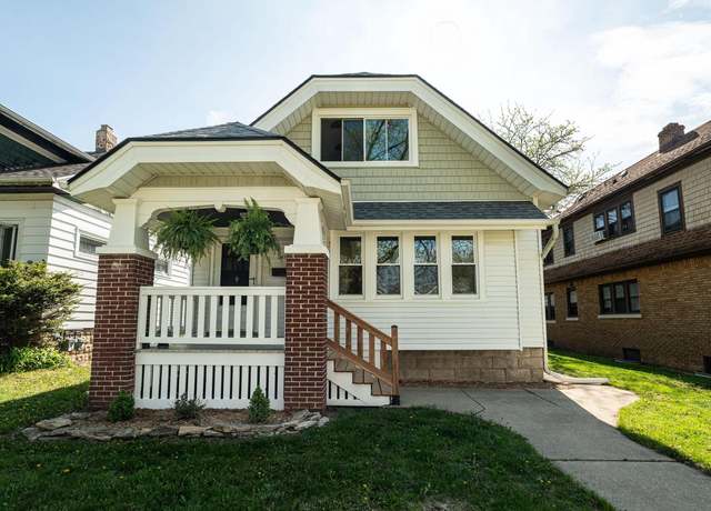 Property at 2372 N 64th St, Wauwatosa, WI 53213, 3 beds, 2 baths