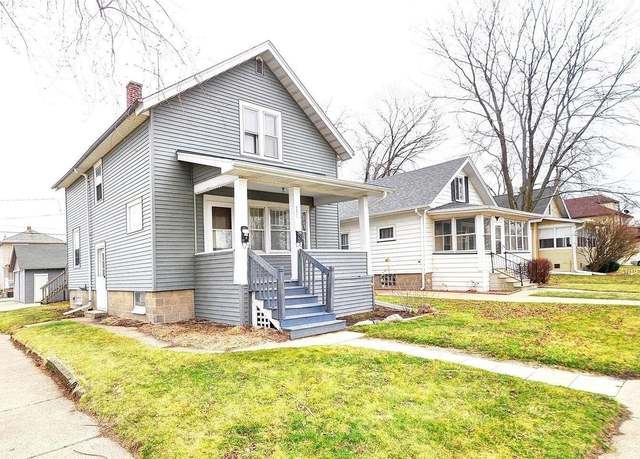 Property at 6801 36th Ave, Kenosha, WI 53142, 3 beds, 2 baths