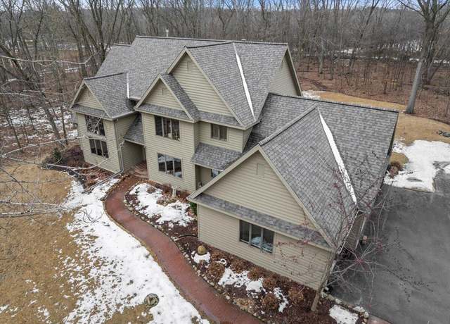 Property at N6460 Oak Nob, Plymouth, WI 53073, 5 beds, 5 baths