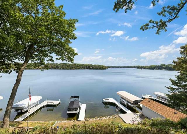 Property at W290N8268 Florencetta Hts, Hartland, WI 53029, 3 beds, 1.5 baths
