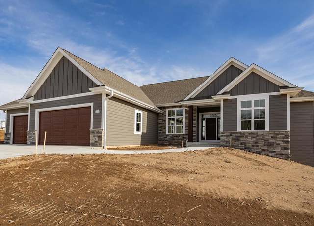 Property at W253N5552 Crescent Hill Dr, Sussex, WI 53089, 3 beds, 2.5 baths