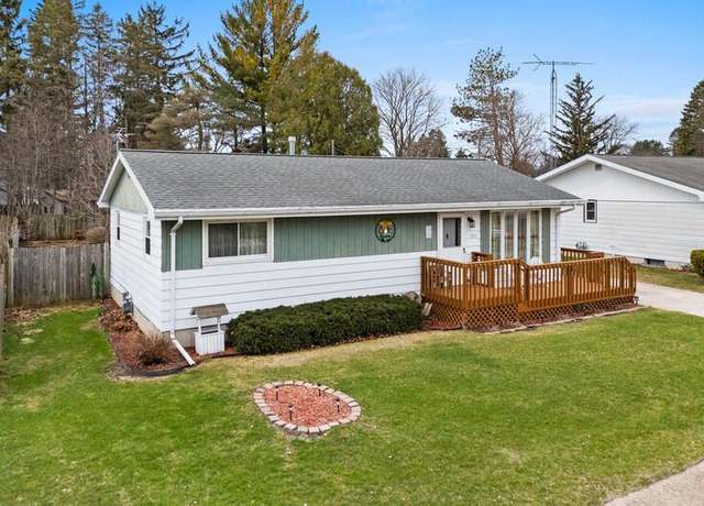 Property at 2313 42nd St, Two Rivers, WI 54241, 2 beds, 1 bath