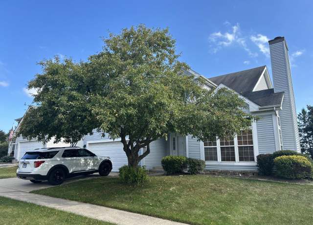 Property at 10417 69th St, Kenosha, WI 53142, 3 beds, 2.5 baths