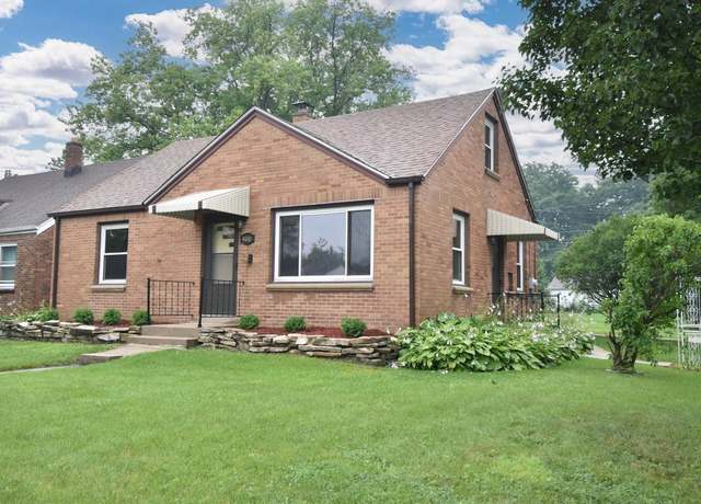 Property at 4001 S 55th St, Milwaukee, WI 53220, 3 beds, 1 bath