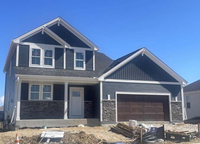 Property at W188N5742 Clover Ln, Menomonee Falls, WI 53051, 3 beds, 2.5 baths