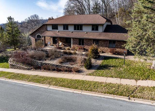 Property at 2059 Grand View Blvd, Onalaska, WI 54650, 4 beds, 3.5 baths
