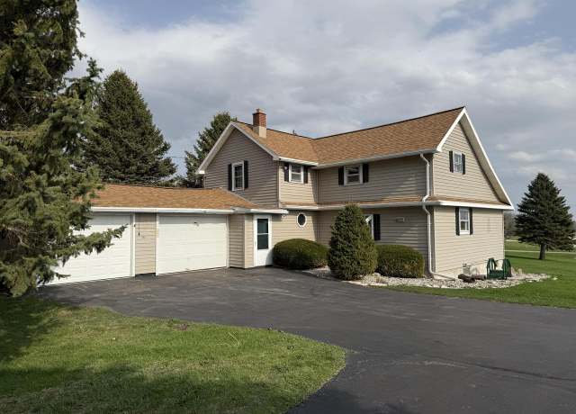 Property at W2247 County Rd W, Mount Calvary, WI 53057, 3 beds, 1 bath