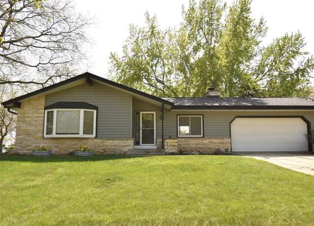 Property at 1003 W Wake Forest Ct, Oak Creek, WI 53154, 3 beds, 2 baths