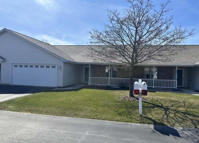 Property at 1902 Havenwood Ct, Sheboygan, WI 53081, 2 beds, 2 baths