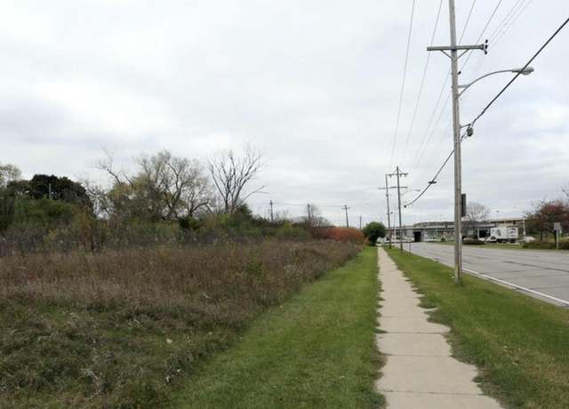 Property at 8747 N 76th Pl, Milwaukee, WI 53223