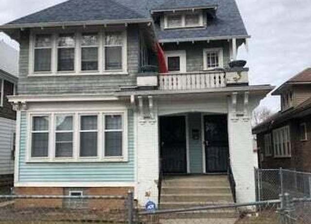 Property at 2649 N 47th St #2651, Milwaukee, WI 53210, 4 beds, 2 baths