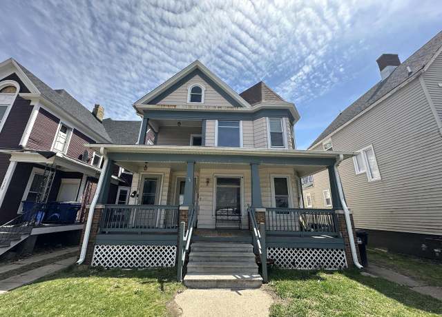 Property at 1129 Park Ave, Racine, WI 53403, 6 beds, 2 baths