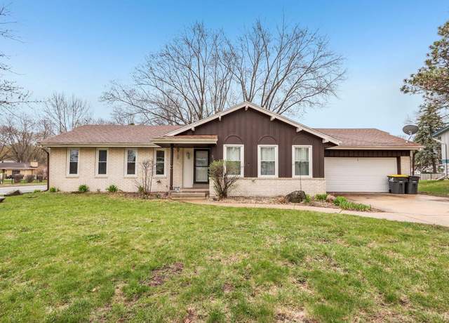 Property at 2701 Lander Ln, Waukesha, WI 53188, 3 beds, 1.5 baths