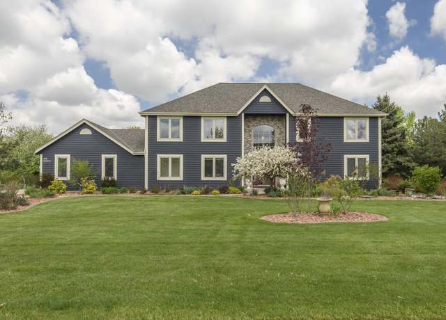 Property at N72W27714 Glacier Pass, Hartland, WI 53029, 4 beds, 3 baths