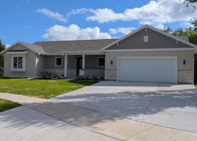 Property at 123 Vista Del Parco Dr, Sullivan, WI 53178, 3 beds, 2 baths