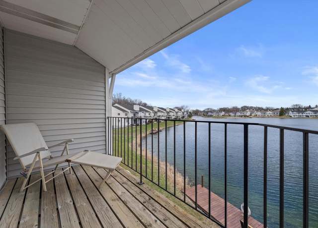 Property at 8412 S Tuckaway Shores Dr, Franklin, WI 53132, 2 beds, 1.5 baths