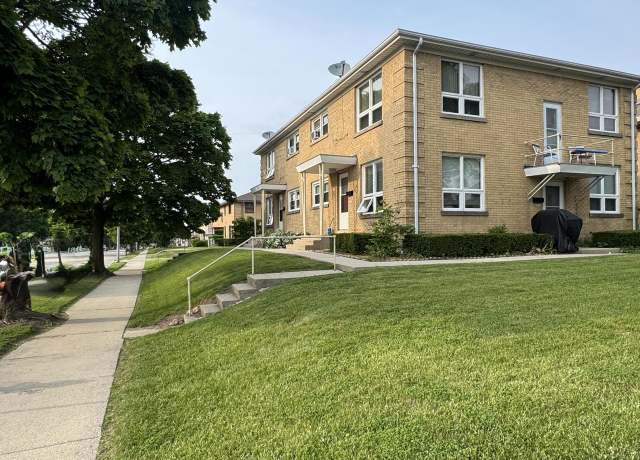 Property at 9830 W Lincoln St Unit 2290 S 99th St, West Allis, WI 53227