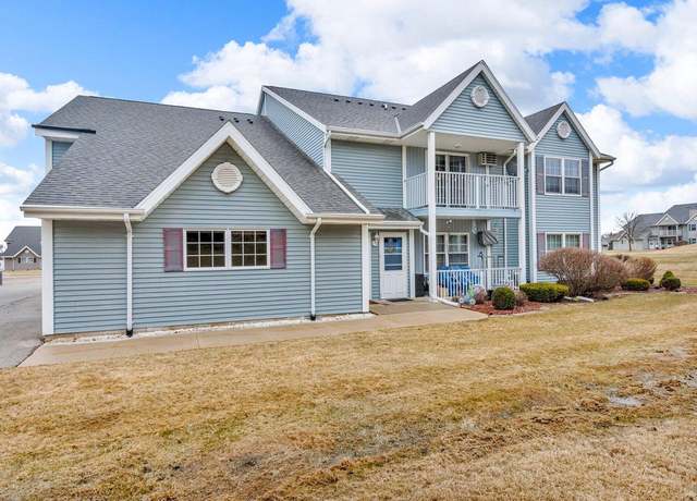 Property at 2134 Marie Ct #4, West Bend, WI 53095, 3 beds, 2.5 baths