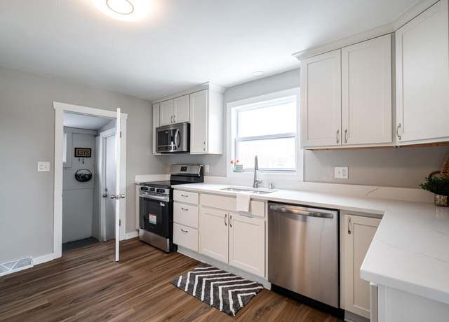 Property at 224 Madison St #232, Burlington, WI 53105, 3 beds, 1 bath
