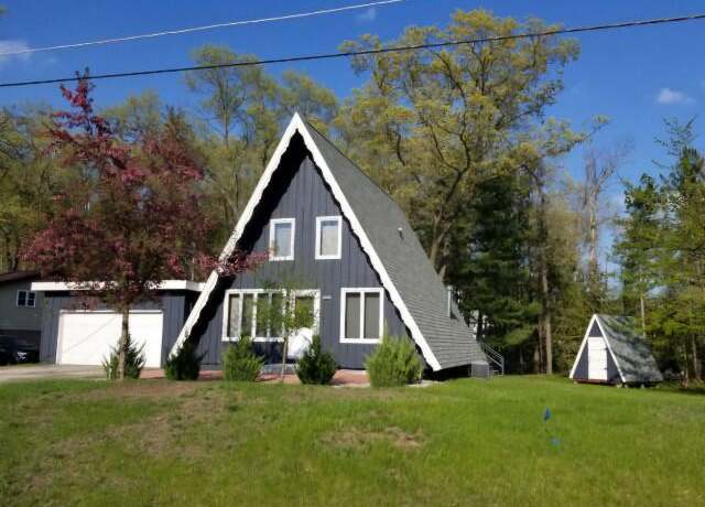 Property at N6658 E Chic-A-Watha Cir, Shawano, WI 54166, 2 beds, 1.5 baths