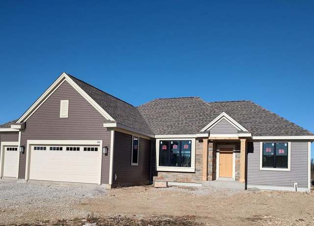 Property at 424 Chapman Farm Blvd, Mukwonago, WI 53149, 3 beds, 2 baths