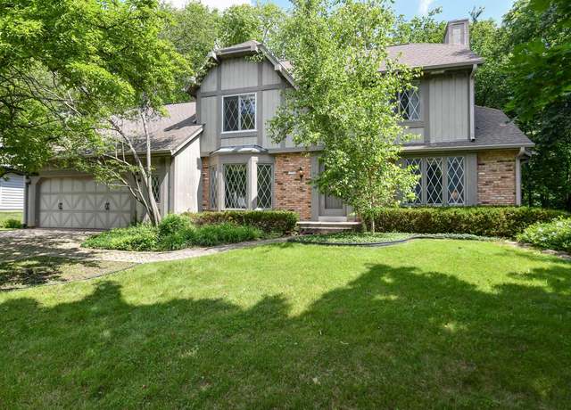 Property at 12500 W Scarborough Dr, New Berlin, WI 53151, 3 beds, 3 baths