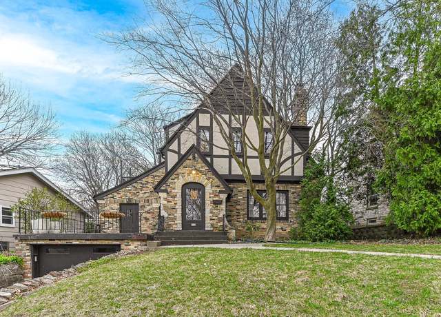 Property at 912 N 59th St, Milwaukee, WI 53213, 3 beds, 1.5 baths