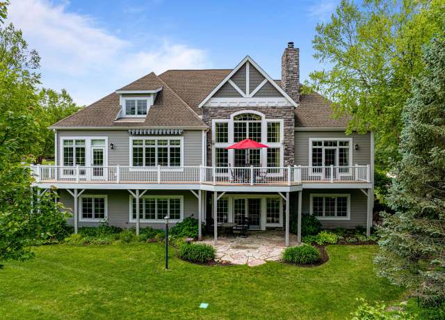 Property at 1835 Hickory Hl, Lake Geneva, WI 53147, 4 beds, 3.5 baths