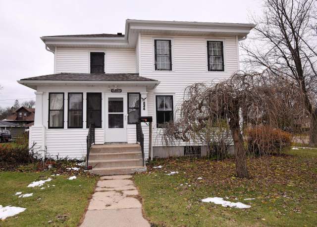 Property at 224 N Broad St, Elkhorn, WI 53121, 4 beds, 1 bath