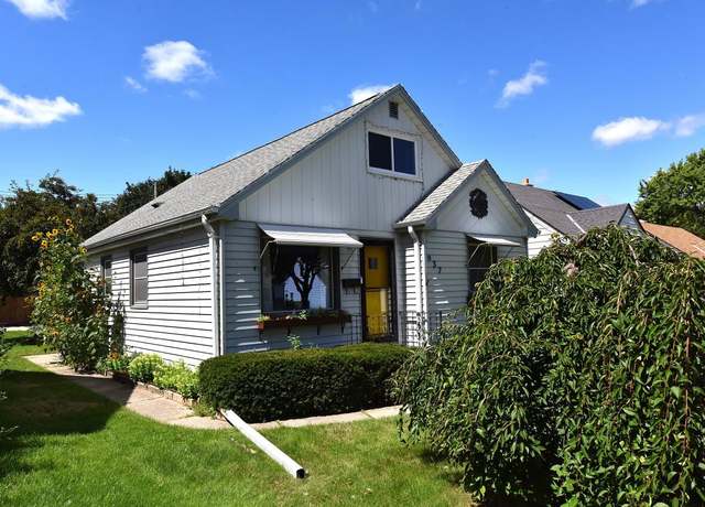 Property at 937 S 102nd St, West Allis, WI 53214, 3 beds, 1 bath