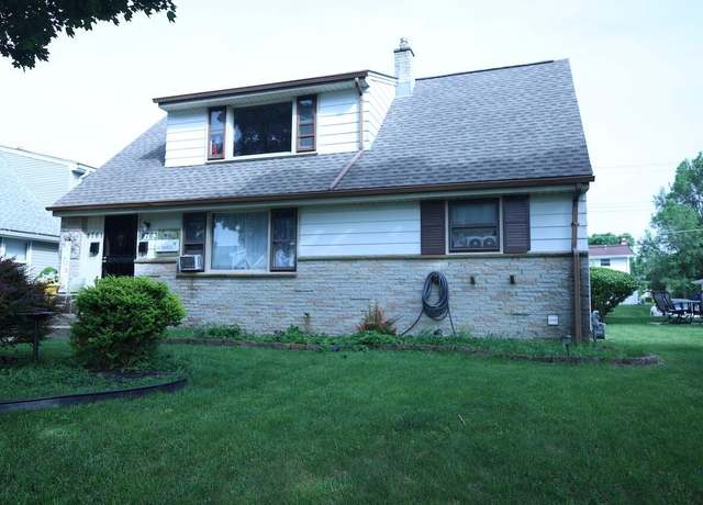 Property at 8761 W Herbert Ave, Milwaukee, WI 53225, 4 beds, 3 baths