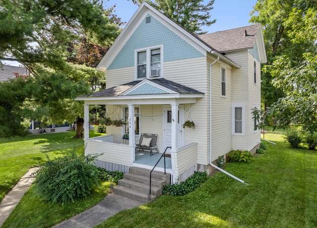 Property at 206 State St, Holmen, WI 54636, 4 beds, 1.5 baths