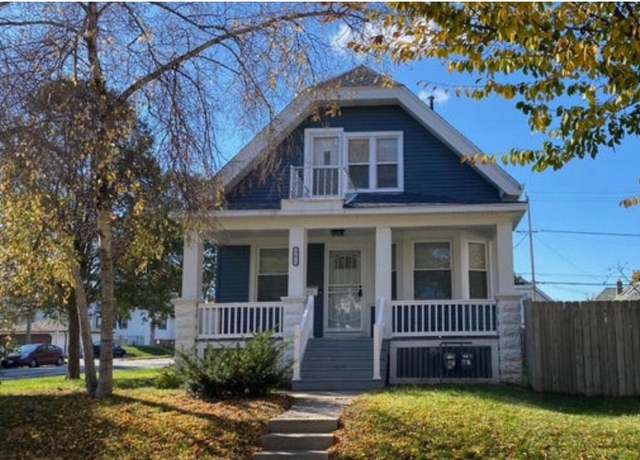 Property at 3171 S 9th St, Milwaukee, WI 53215, 3 beds, 2 baths