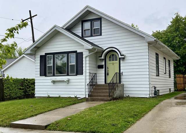 Property at 1024 Monroe Ave, Racine, WI 53405, 4 beds, 1 bath