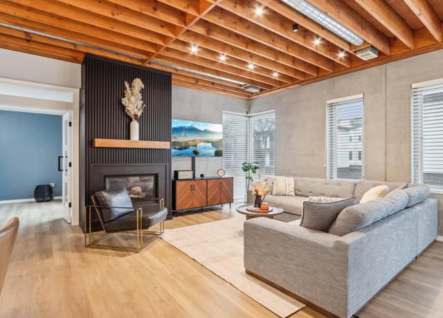 Property at 2001 N Commerce St, Milwaukee, WI 53212, 3 beds, 2.5 baths