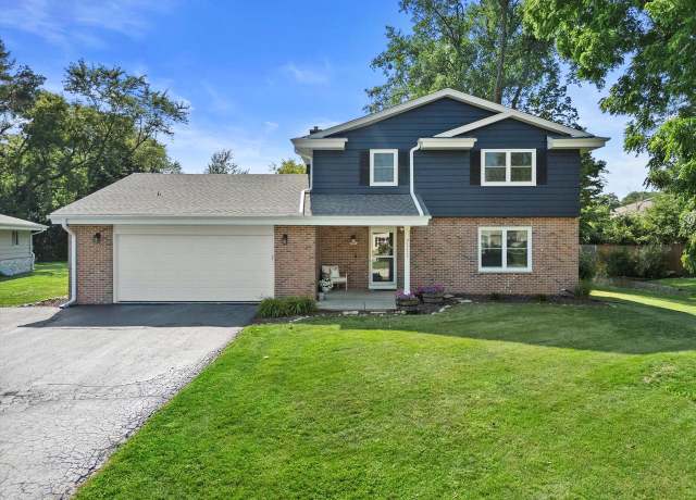 Property at 7111 N Rockledge Ave, Milwaukee, WI 53209, 4 beds, 3 baths
