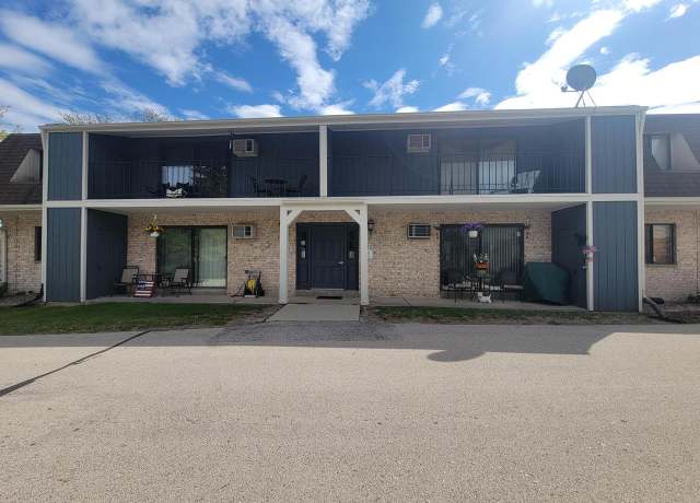 Property at 3242 W Mangold Ave Unit H, Greenfield, WI 53221, 2 beds, 1 bath
