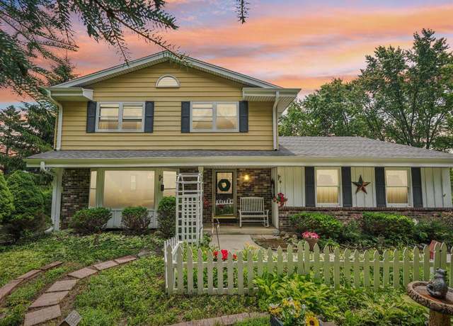 Property at 18815 W Observatory Rd, New Berlin, WI 53146, 4 beds, 1.5 baths
