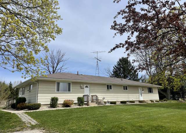 Property at 34830 47th St #34834, Burlington, WI 53105, 6 beds, 2 baths