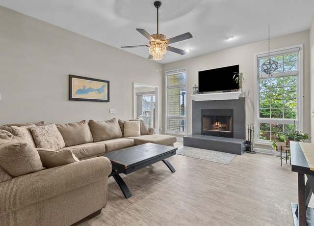 Property at N1586 Washington Ave, Lake Geneva, WI 53147, 3 beds, 2 baths