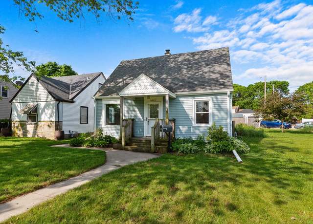 Property at 4467 S Nicholson Ave, Saint Francis, WI 53235, 3 beds, 1.5 baths