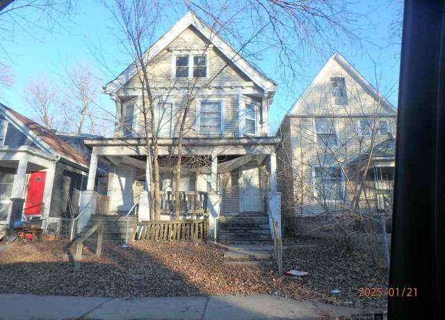 Property at 3042 N 2nd St #3044, Milwaukee, WI 53212, 4 beds, 2 baths