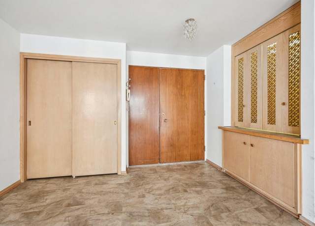 Property at 1610 N Prospect Ave #504, Milwaukee, WI 53202, 2 beds, 2 baths