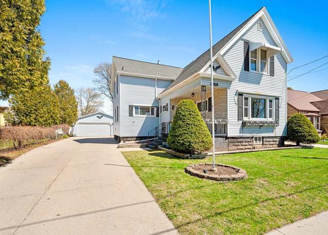 Property at 1019 S 11th St, Manitowoc, WI 54220, 4 beds, 2 baths