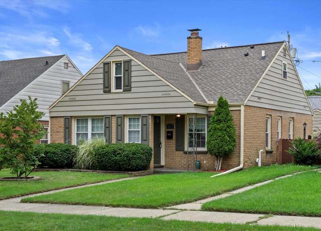 Property at 3227 N 79th St, Milwaukee, WI 53222, 3 beds, 1.5 baths
