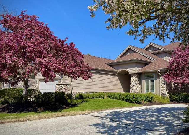 Property at 870 Lake Holw Unit C, Brookfield, WI 53005, 3 beds, 3.5 baths
