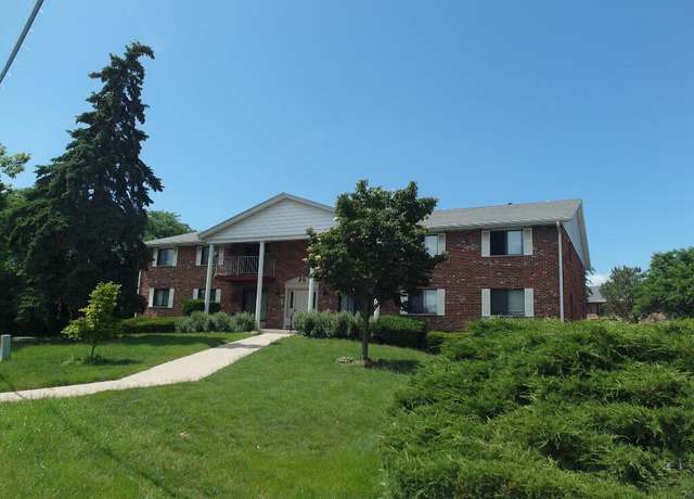 Property at 6440 W Howard Ave #104, Milwaukee, WI 53220, 2 beds, 1 bath