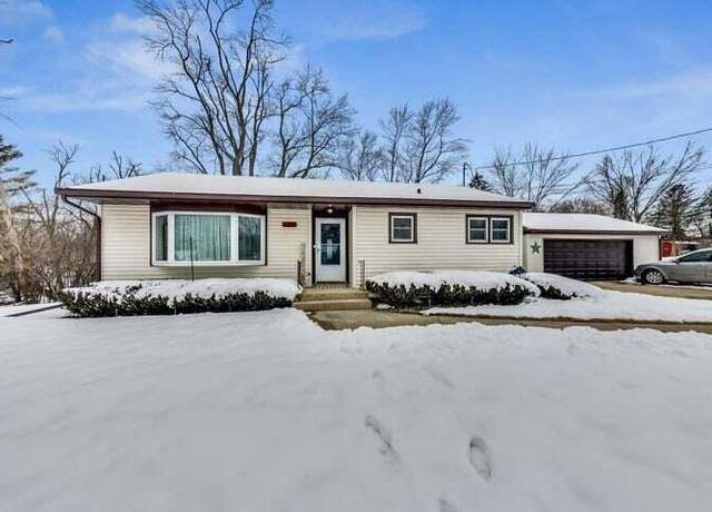 Property at N3433 Walnut Rd, Lake Geneva, WI 53147, 3 beds, 2 baths